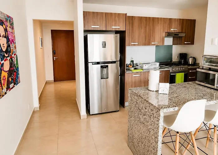 Apartment Stylish High-rise, Pool, Hottubking Size Bed Mexico City